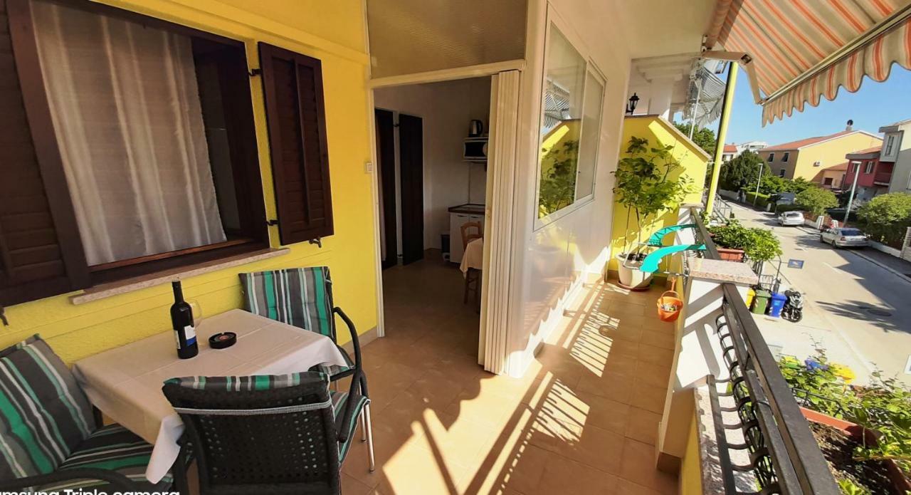 Paradise Beach Apartments 罗维尼 外观 照片