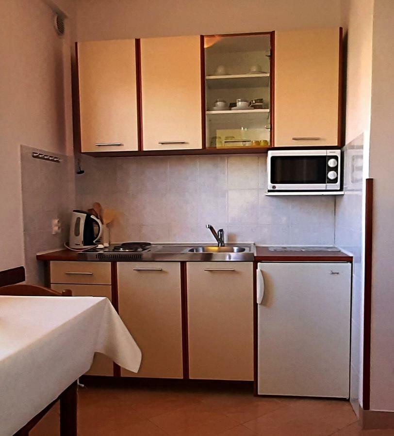 Paradise Beach Apartments 罗维尼 外观 照片
